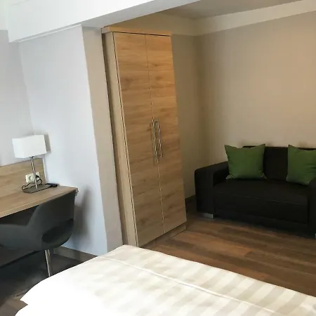 Pensión Eberl Hotel-pension Feldmoching