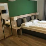 Eberl Feldmoching 3*